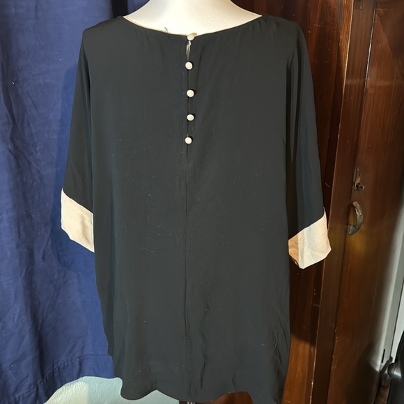 Vince Camuto black blouse - Picture 2 of 5